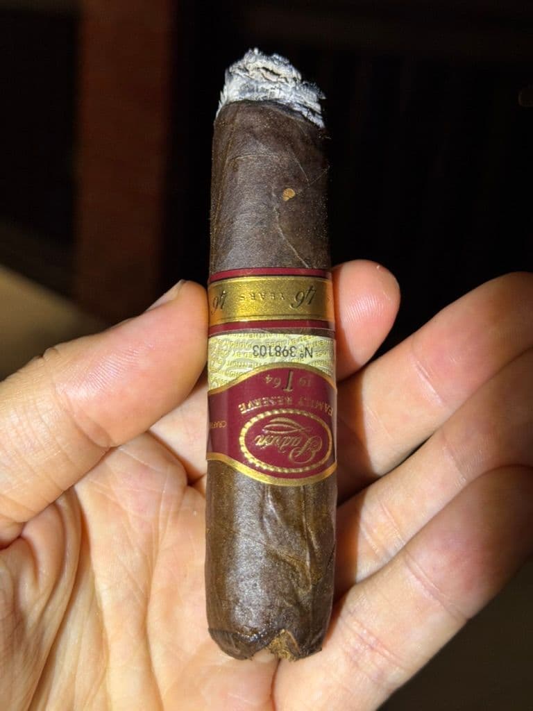 Padrón Family Reserve 46 early ash with wavy burn correcting
