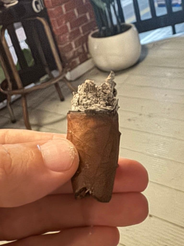 Final nub of Kelner 80th Anniversary with remaining ash