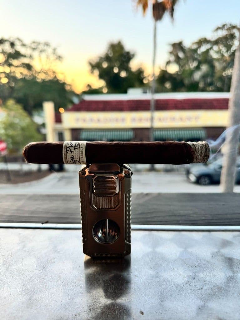 Liga Privada T52 cigar review